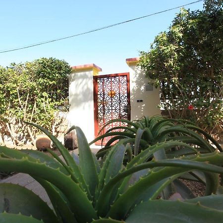 La Maison Jaune Dakhla Maison D'Hotes Экстерьер фото